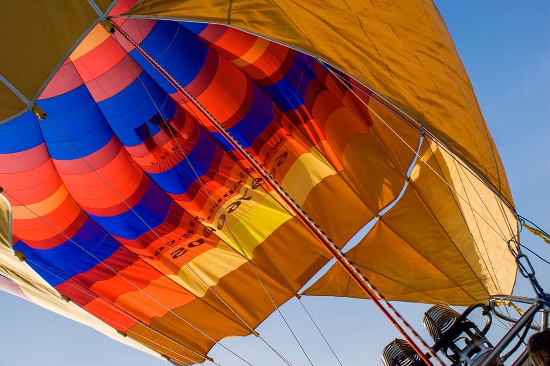 Globo Aerostatico
#globo #aerostatico #GloboAerostatico #colores #color #viage #viatge #volar #fly #canon #60d #canon60d #photooftheday #photographer #photography